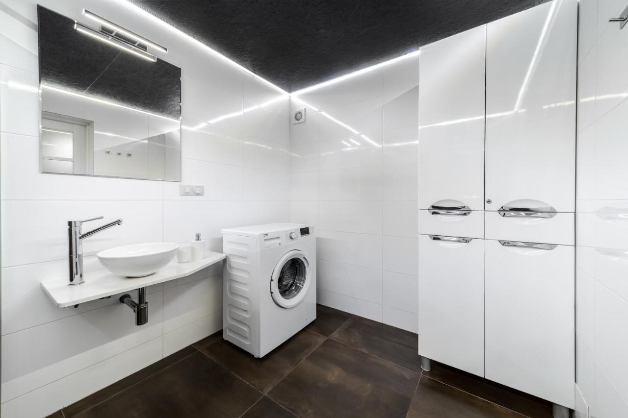 Inshiapartments On Grigorenko'S Square Lviv Bagian luar foto